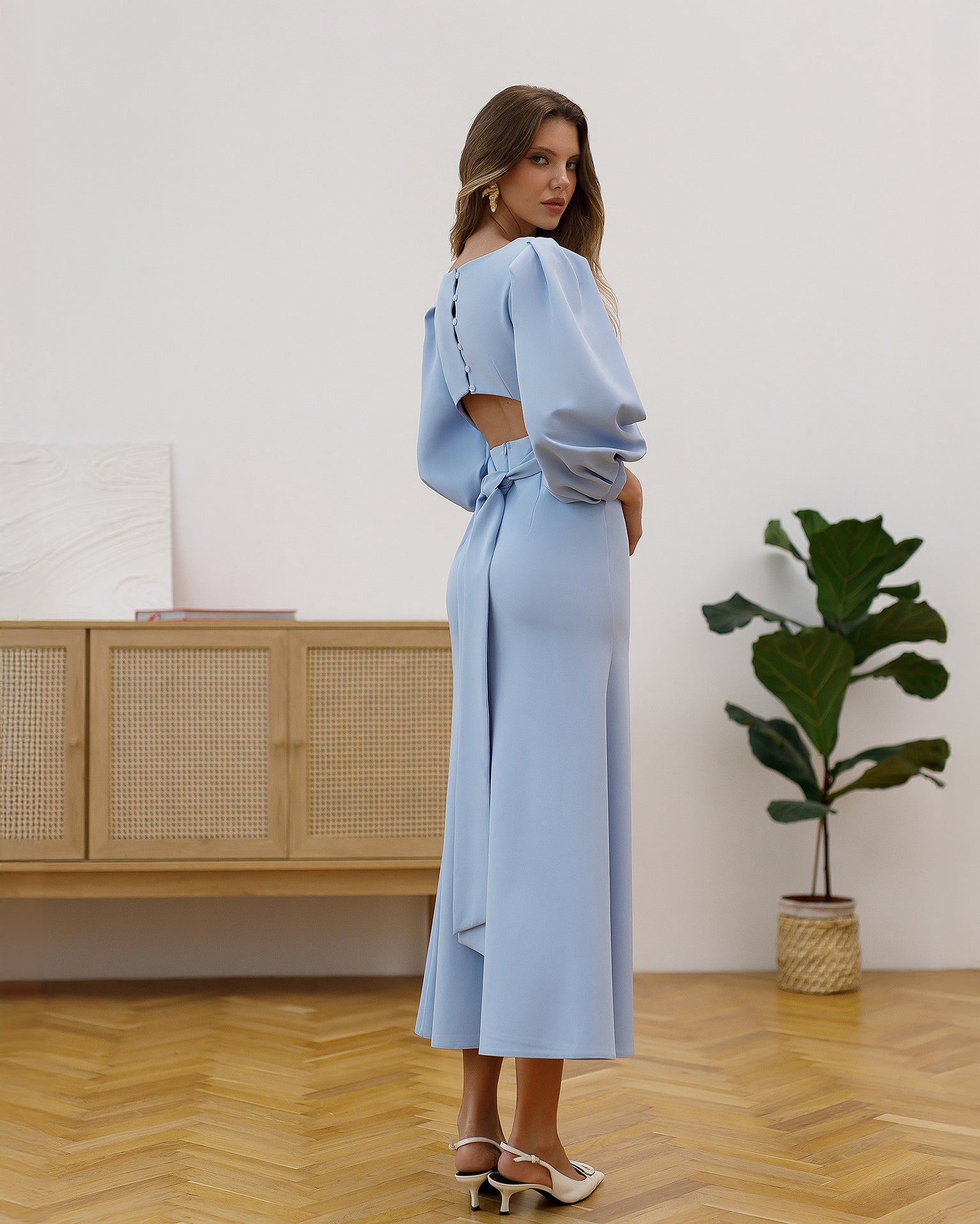 eloise a line dress Alice is 511 and Style:EE01385NB Buy Threadbare Black Button global-main_fabric-Silk Velvet
