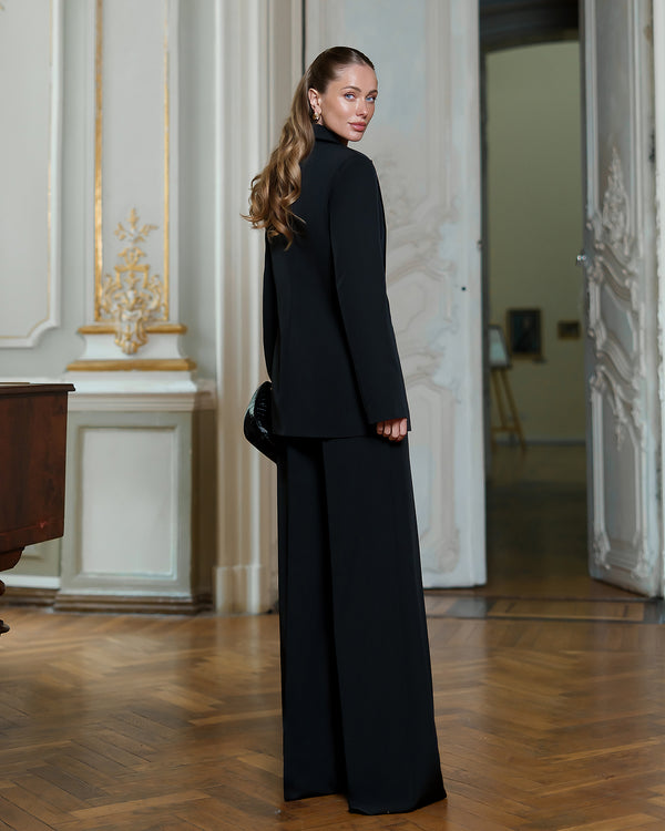 Alessia Suit