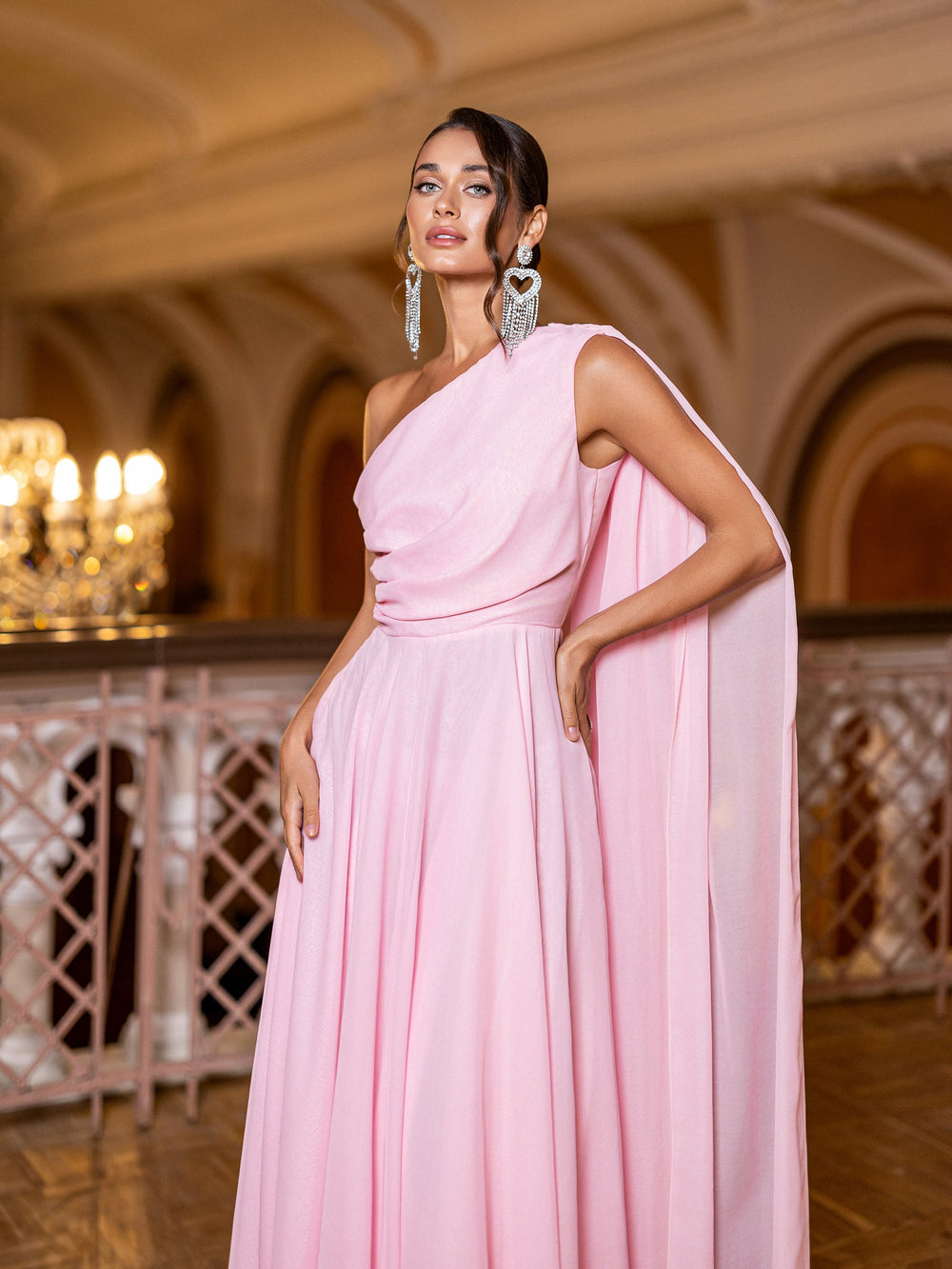 Velanora Dress lemon back indoor