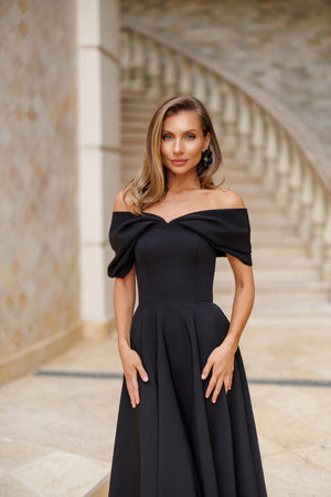 Elvoria Dress