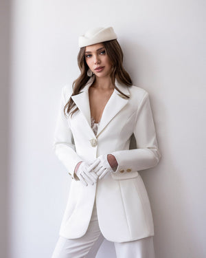 Almira Suit in white, detail of jacket and trouser fit