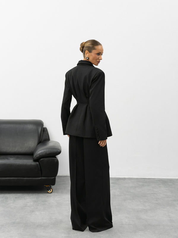 Averelle Suit