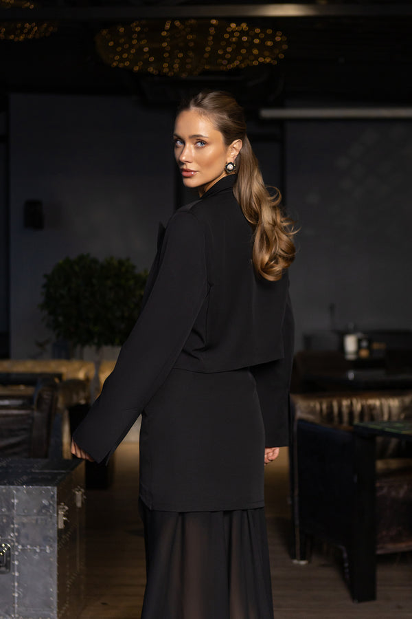 Arcelia Suit