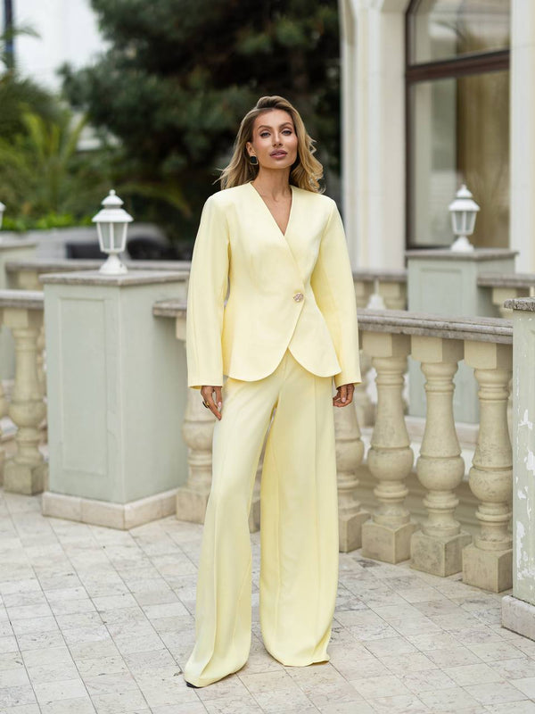 Caldréa Suit