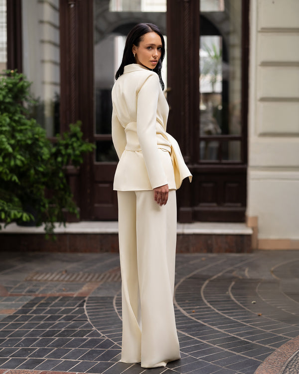 Astera Suit