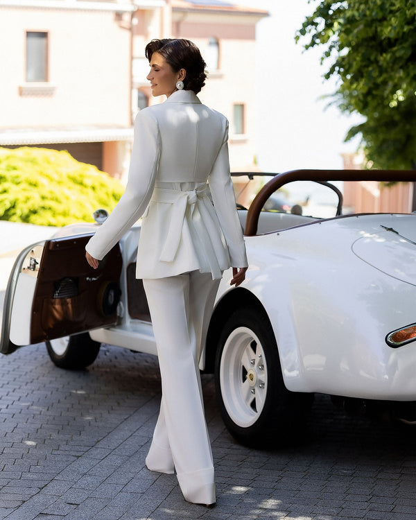 Astreya Suit white, back detail of sleeveless vest