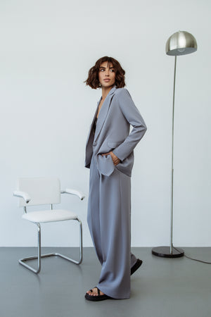 Dorevane Suit