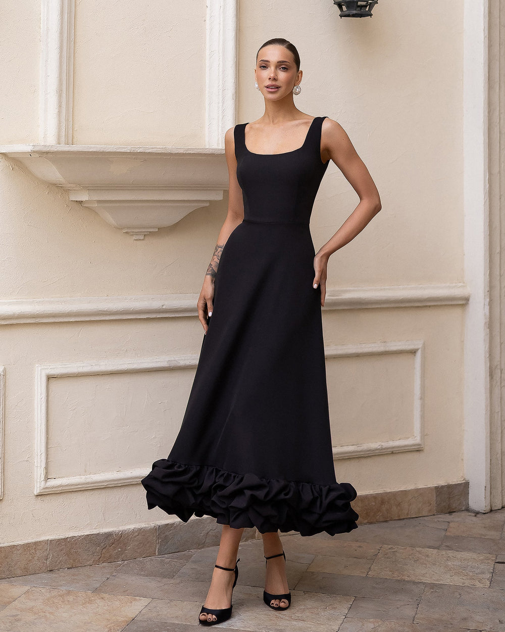 Esmiora Dress in black, image 4 showing ruffled midi design