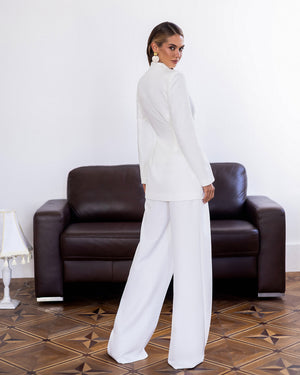 Leravia Suit