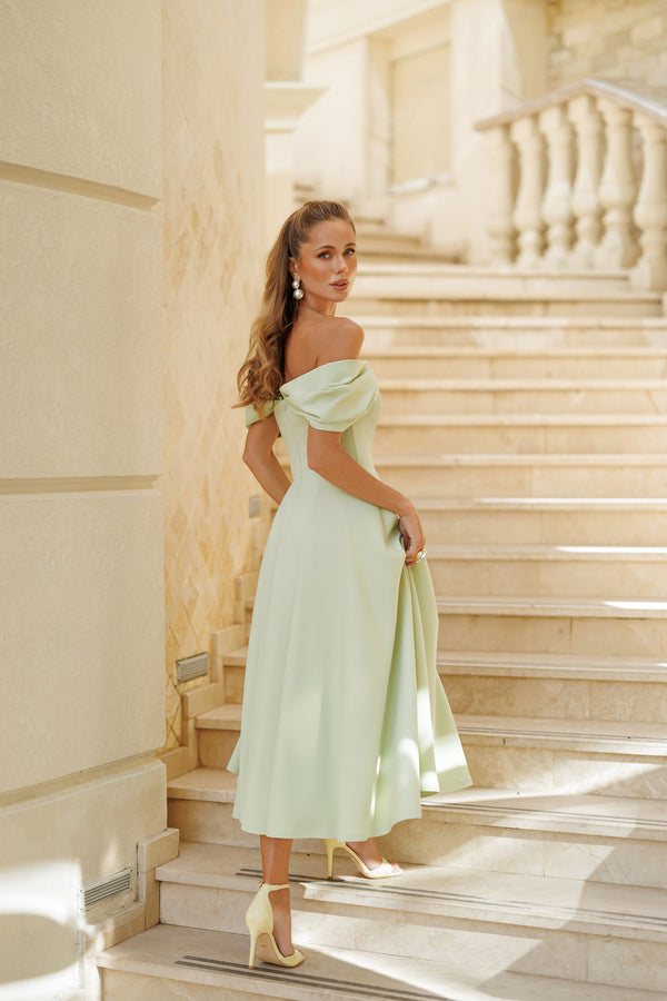 Elvoria Dress