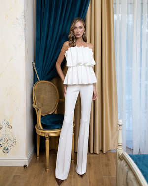 Elaria Top in white, bustier style, side profile