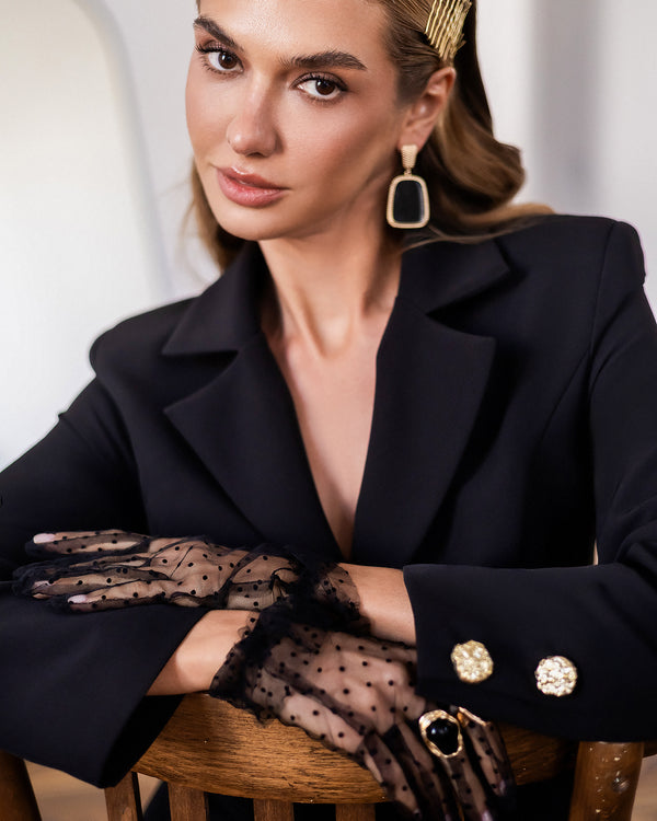 Almira Suit