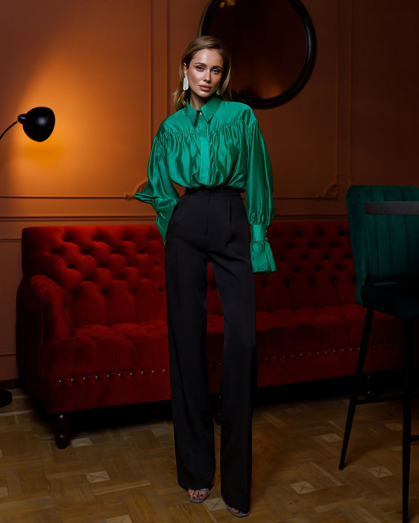 Tenzora Blouse emerald close-up sleeve detail