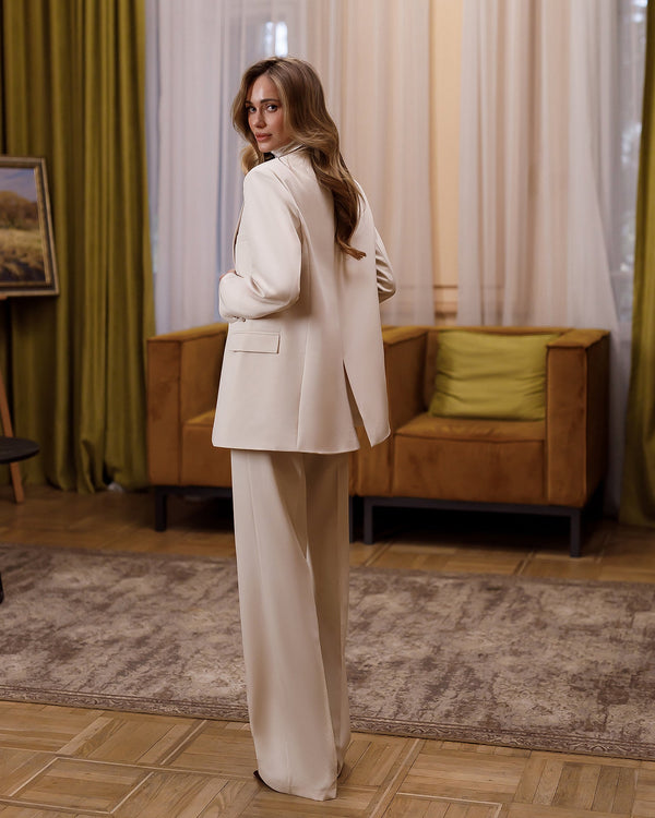 Opulence Suit in lemon yellow, front view in interior setting