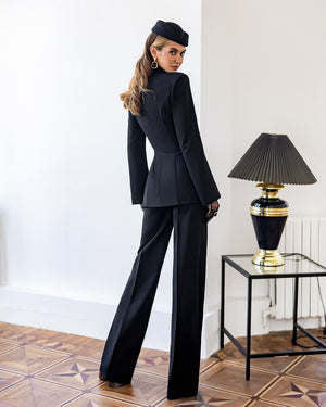 Elmoria Suit