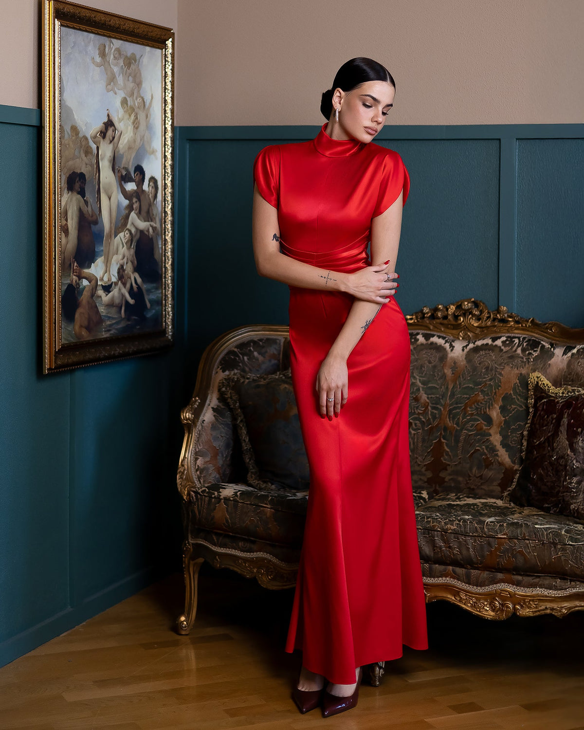 Elysia High-Neck Gown in red