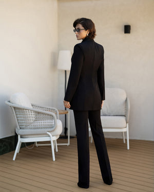Vaelis Suit