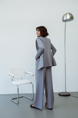 Dorevane Suit