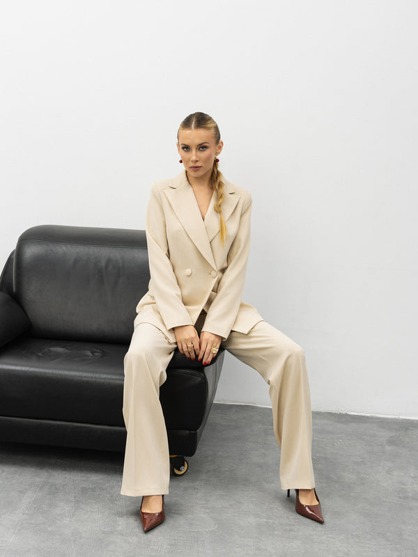 Varellia Suit