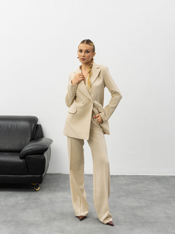 Varellia Suit