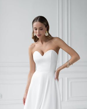 White Lordina Dress sweetheart detail