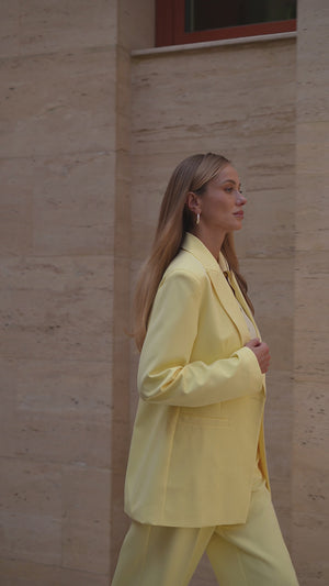 Alessia Suit