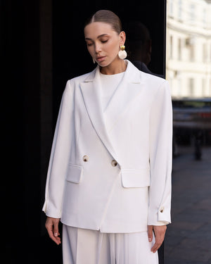 Sabine Blazer in white, back view